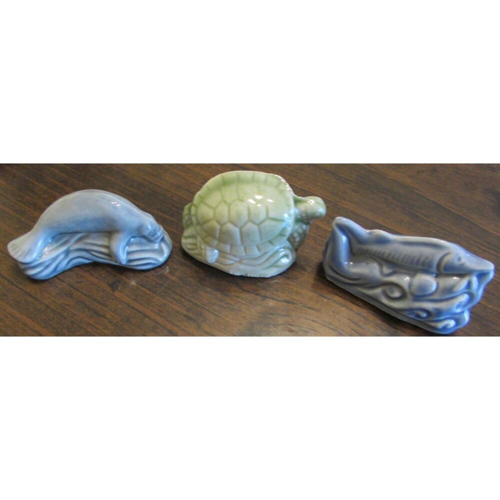 Wade Whimsey figurines lot of 3 sea life Turtle Shark Seal 2" MADE IN ENGLAND